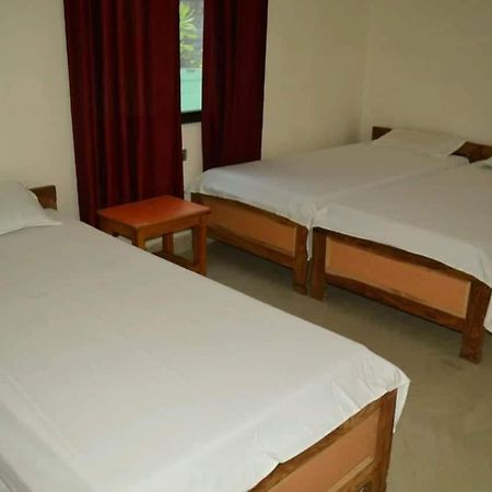 Middle Way Home Stay Bodhgaya Bagian luar foto