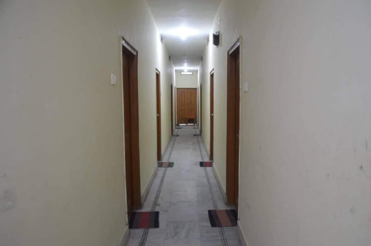 Middle Way Home Stay Bodhgaya Bagian luar foto